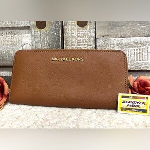 MICHAEL KORS Jet Set Saffiano Continental Leather Wallet Luggage